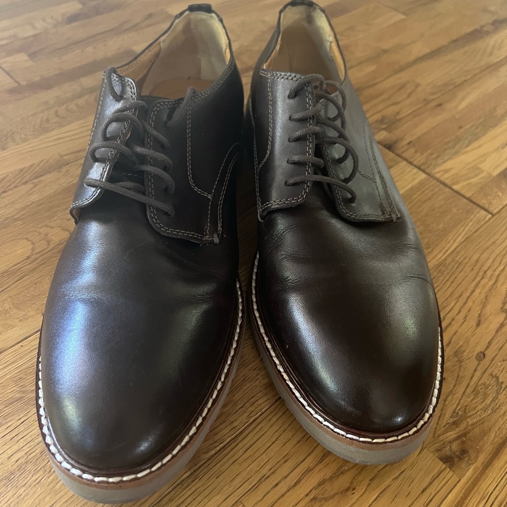 Men’s Cole Haan leather Oxford Shoes size 10m.